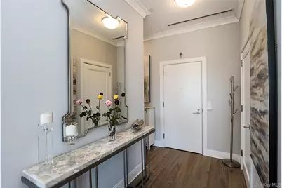 100 Garvies Point Road #1131, Glen Cove, NY 11542 - Photo 4