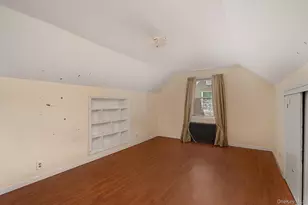 32 Croyden, New Hyde Park, NY 11040 - Photo 22