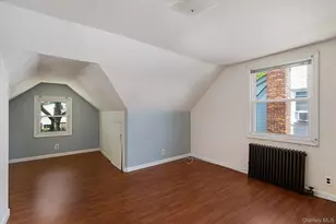 32 Croyden, New Hyde Park, NY 11040 - Photo 18