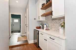 28 Red Oak Pl, Massapequa, NY 11758 - Photo 20