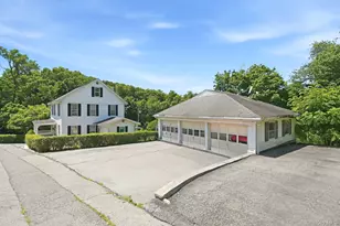 800 Oakwood Dr, Peekskill, NY 10566 - Photo 2