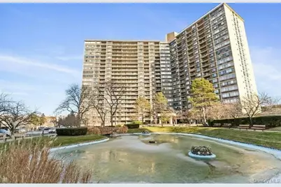 2 Bay Club Drive #15R, Bayside, NY 11360 - Photo 1