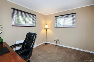530 Coolidge Ave, Rockville Centre, NY 11570 - Photo 14