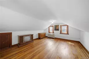 60-33 69th Ln, Maspeth, NY 11378 - Photo 16
