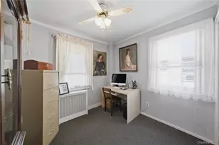 60-33 69th Ln, Maspeth, NY 11378 - Photo 14