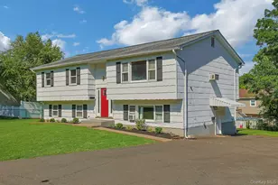 11 Whitman St, Congers, NY 10920 - Photo 2