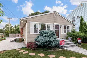 36 Richmond St, Syosset, NY 11791 - Photo 2