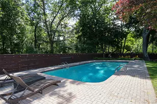 273 Sugar Toms Ln, East Norwich, NY 11732 - Photo 28