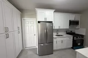667 Morris Park Ave, Bronx, NY 10462 - Photo 2