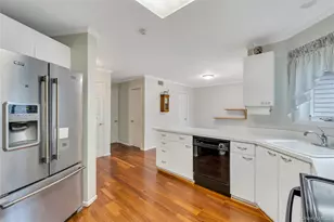 22 Kettle Hole Rd, Manorville, NY 11949 - Photo 12