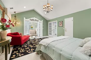 23 Stone Gate Ct, Smithtown, NY 11787 - Photo 10