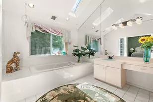 23 Stone Gate Ct, Smithtown, NY 11787 - Photo 12