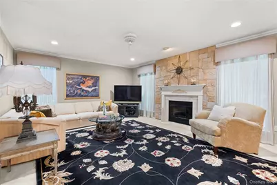 23 Stone Gate Court, Smithtown, NY 11787 - Photo 6
