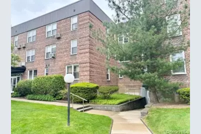 530 Dubois Avenue # 2C, Valley Stream, NY 11581 - Photo 2