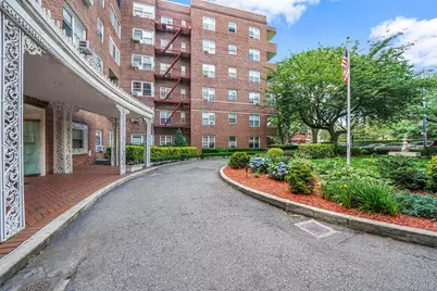 67-66 108th Street #D/3, Forest Hills, NY 11375 - Photo 6