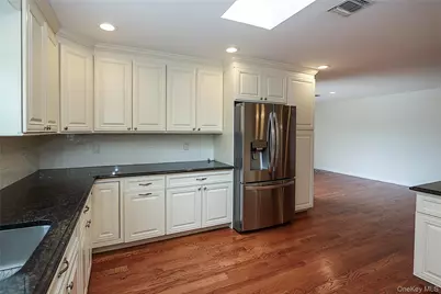 370 Rider Avenue, Patchogue, NY 11772 - Photo 14