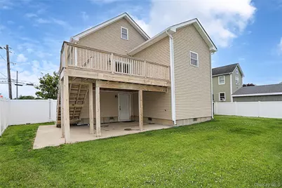 370 Rider Avenue, Patchogue, NY 11772 - Photo 34
