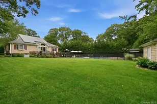 42 McLane Dr, Dix Hills, NY 11746 - Photo 40