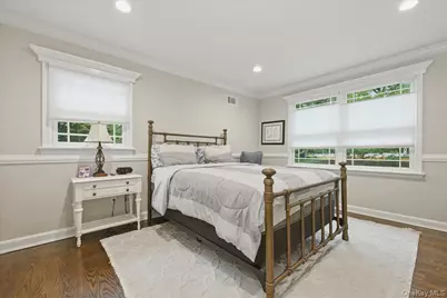 42 McLane Drive, Dix Hills, NY 11746 - Photo 20