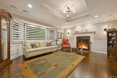 42 McLane Drive, Dix Hills, NY 11746 - Photo 10