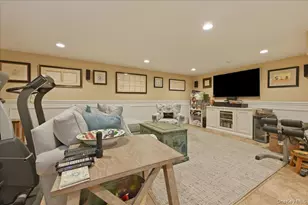 42 McLane Dr, Dix Hills, NY 11746 - Photo 28