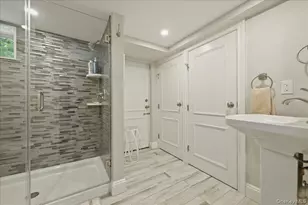 42 McLane Dr, Dix Hills, NY 11746 - Photo 30