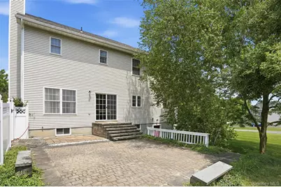 2 Gatehouse Place, Walden, NY 12586 - Photo 8