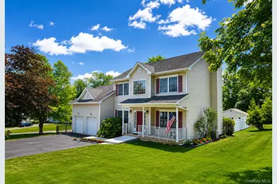 2 Gatehouse Place, Walden, NY 12586 - Photo 2