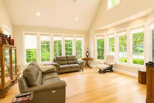15 Anita Pl, Farmingdale, NY 11735 - Photo 10