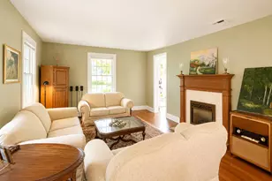 15 Anita Pl, Farmingdale, NY 11735 - Photo 6