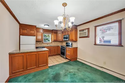 88 Pinewood Drive, Shirley, NY 11967 - Photo 4