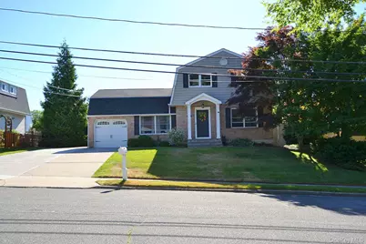 17 Wade Drive, Lake Grove, NY 11755 - Photo 2