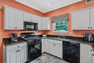 191 Natures Ln, Miller Place, NY 11764 - Photo 8