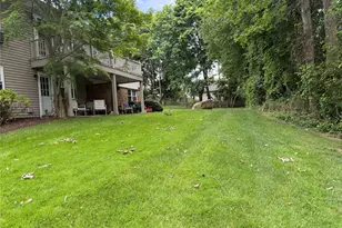 12 Harbour Ln, Oyster Bay, NY 11771 - Photo 8