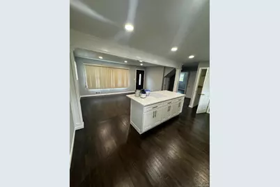 7 Penndale Drive, Amityville, NY 11701 - Photo 18