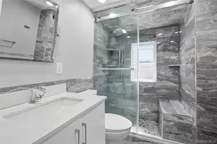 7 Penndale Dr, Amityville, NY 11701 - Photo 12