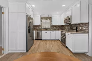 261 Hallock Rd, Stony Brook, NY 11790 - Photo 2