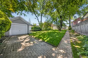 146-24 Bayside Ave, Flushing, NY 11354 - Photo 30