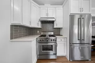 146-24 Bayside Ave, Flushing, NY 11354 - Photo 12