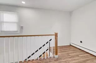1893 Meadowbrook Rd, Merrick, NY 11566 - Photo 18