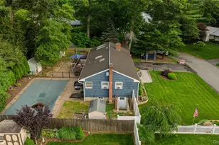 30 Marbeth Cir, Miller Place, NY 11764 - Photo 36