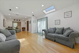 32 Scenic Hills Dr, Ridge, NY 11961 - Photo 28