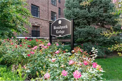 2 Westchester Avenue #2N, White Plains, NY 10601 - Photo 14