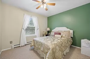 42 Apex Dr, Coram, NY 11727 - Photo 10