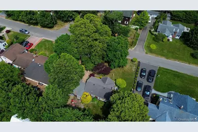 16 Ocean Avenue, Patchogue, NY 11772 - Photo 32