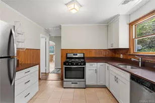 16 Ocean Ave, Patchogue, NY 11772 - Photo 10