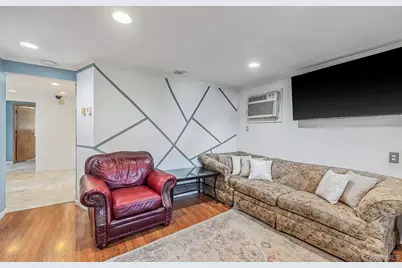 535 Outlook Avenue, West Babylon, NY 11704 - Photo 6