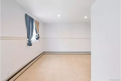 535 Outlook Avenue, West Babylon, NY 11704 - Photo 14