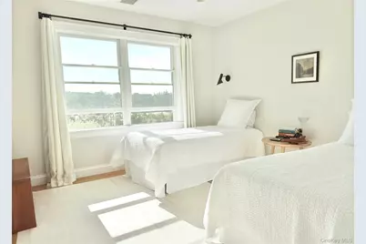162 Dune Road, Quogue, NY 11959 - Photo 12