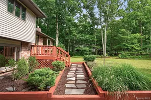11 Mary Lou Ln, Shokan, NY 12481 - Photo 4